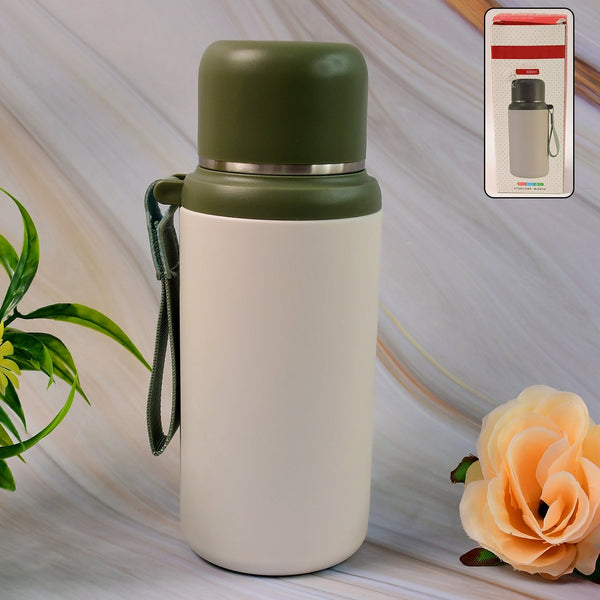 Stainless Steel Mug / Bottle Vacuum Insulated Cup With Handle, Small Cup & Straw (650 ML) the24kgal