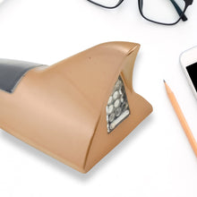 Shark Fin Light With Remote, LED Signal Antenna Solar Shark Fin Car Roof Light Sensor Decoration Flashing Lamps, Solar Powered Radio Signal for Car Lamp Accessories (1 Pc)  the24kgal