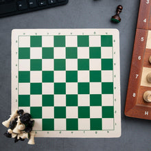 Small Premium Portable Chess Set Plastic Chess Pieces (1 Set) the24kgal