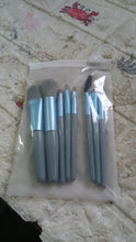 8-Piece Mini Makeup Brush Kit – Portable Premium Synthetic Set with Case (Mix Colors) the24kgal