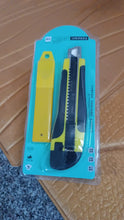 Cutter Knife Set with 1 Replacement Blades, Cutter Knife Advanced Tool (1 Pc / Mix Color) the24kgal