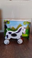 Hourse Pull Along Toddler Toy with Attractive Design the24kgal