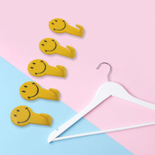 5 PC ADHESIVE HOOK FOR HOLDING STUFFS,KEY AND OTHER ITEMS the24kgal