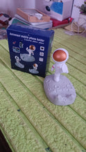 Mobile Holder Astronaut Phone Stand Planet Creative Fun 3D Design (1 Pc / Mix Design) the24kgal