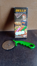 Stainless Steel Pizza Cutter / Pastry Cutter / Sandwiches Cutter the24kgal