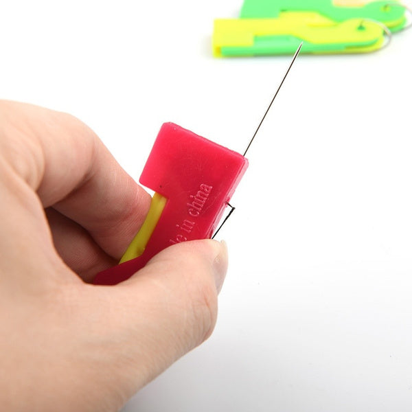 Automatic Needle Threading Device (Multicolour) the24kgal