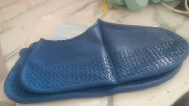 Non-Slip Silicone Rain Reusable Anti skid Waterproof Fordable Boot Shoe Cover (Extra Large Size (XL)/ 1 Pair / Mix Color) the24kgal