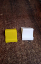 Compact Plastic Mobile Phone Holder Stand (1 Pc & Mix Color) the24kgal