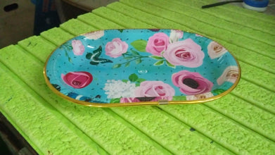 Medium Plastic Flower Printed Design Serving Tray (1 Pc / 31 x 21 CM / Mix Color) the24kgal