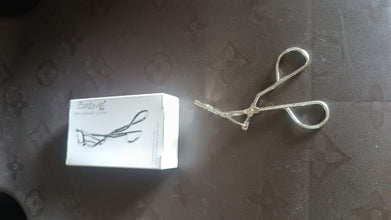 Classic Stainless Steel Eyelash Curler(1 Pc) the24kgal
