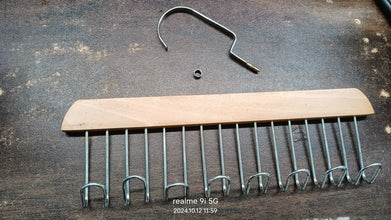 Space Saving 8 Hooks Wooden Hangers (1 Pc) the24kgal