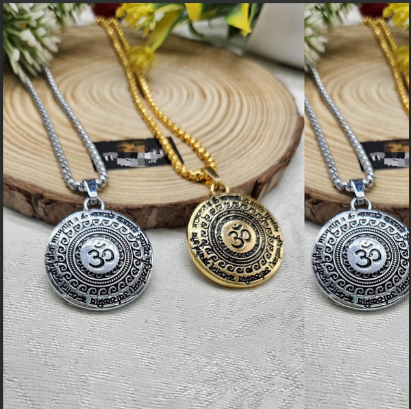 Om Locket the24kgal
