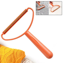 2-in-1 Portable Lint Remover – Long-Handle Brush & Sticky Roller for Clothes, Furniture & Carpets (1 Pc) the24kgal