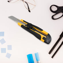 Cutter Knife Set with 4 Replacement Blades (1 Set) the24kgal