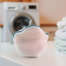 Premium Round Mesh Bra Wash Bag with Zipper for Washing Machine (1 Pc / Mix Size & Design) the24kgal