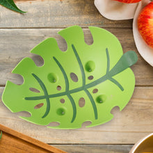 Leaf-Shaped Plastic Fruit Basket (1 Pc) the24kgal