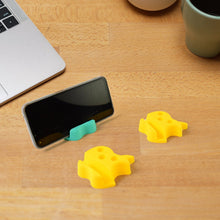 Multi-Functional Apple-Shaped Plastic Mobile Stand with Pen Holder (3 Pc / Mix Color) the24kgal