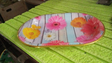 Medium Plastic Flower Printed Design Serving Tray (1 Pc / 31 x 21 CM / Mix Color) the24kgal