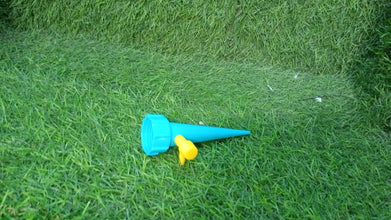 Adjustable Plant Watering Spikes with Slow Release Valve the24kgal