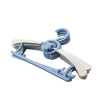 Large Adjustable Plastic Dress Hangers – Space-Saving & Lightweight (5 Pc) the24kgal