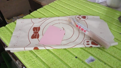 3 In1 Silicone Baking Mat With Wooden Belan & Cake Scraper (3 Pcs Set / 65×45 CM) the24kgal