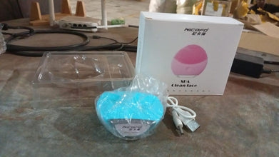 Silicone USB Facial Cleansing Brush and Face Massager (1 Pc) the24kgal