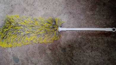 Long Handle Microfiber Duster – Extendable & Washable Cleaning Tool for Home, Car & Office (62cm) the24kgal