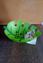 Leaf-Shaped Plastic Fruit Basket (1 Pc) the24kgal