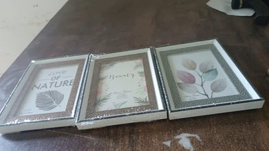 Modern Plastic Picture Frame Photo Holder (1 Pc / Mix Color & Design / 15×12 Cm) the24kgal