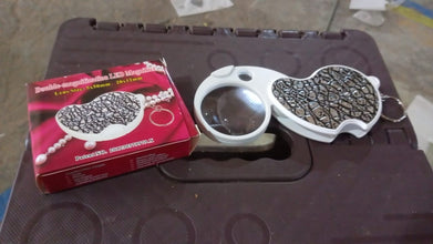 Double-Magnification Led Magnifiers Light Folding Keychain magnifier(1 Pc / Mix Color) the24kgal