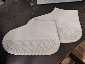 Non-Slip Silicone Rain Reusable Anti skid Waterproof Fordable Boot Shoe Cover (Large Size / 1 Pair / Mix Color) the24kgal