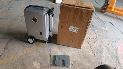 Electric suitcase smart driving luggage electric suitcase scooter with removable battery speed (1 Pc) the24kgal