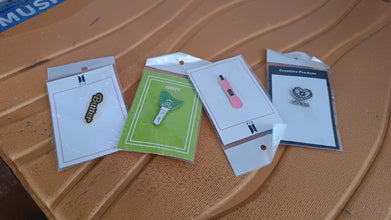 Stylish Metal Badge Pin – Single Piece (Random Design) the24kgal